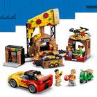 LEGO - My City La pizzeria et ses véhicules de livraison-Tournez la molette pour voir les flammes vaciller pendant que les pizzas entrent dans le four