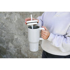 GROSCHE - Aspen Gobelet Isolé avec Poignée - 32 oz - Gris Lunaire-Couvercle à paille isolé et résistant aux éclaboussures