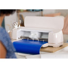 Cricut - Machine de découpe intelligente Maker 4-Écrit, dessine, ajoute des effets de foil, grave, débosse et plus encore