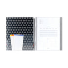 Hilroy - Cahier Hockey Canada à une feuille – 10 ½ po H x 8 ⅝ po l – Blanc-4 pochettes en polyéthylène 