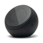 Speaqua - Haut-parleur portatif Bluetooth étanche Barnacle X avec stockage intégré (2 000 chansons) - Manta Ray noir-La technologie Water Play vous permet d'écouter de la musique sans jamais vous déconnecter, dans l'eau ou hors de l'eau. Profitez d'une heure d'immersion dans l'eau aussi profonde que 3 pi, ou laissez vos chansons flotter à vos côtés.