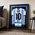 Frameworth - Coupe du Monde FIFA 2026 Officielle Argentine Lionel Messi Cadre Réplique de Maillot - 25,75 po x 33,75 po-Fabriqué au Canada par Frameworth Sports Marketing, fondée en 1992, produisant des souvenirs sportifs sous licence officielle.