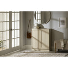 South Shore - Essence - Armoire de rangement avec 2 portes - Chêne blanchi-Une entrée bien pensée : compacte, cette armoire 2 portes comprend 3 vastes compartiments. Décorez sa surface d’un miroir et d’objets déco pour un résultat à couper le souffle.