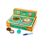 Crayola - Jeu de cuisine parfumé Color Wonder-Comprend 8 marqueurs parfumés, 10 timbres, 15 feuilles de découpes, 2 tampons encreurs parfumés et 1 porte-timbre.
