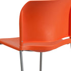 Chaise empilable orange profilée HERCULES d’une capacité de 880 lb à dossier complet avec base traîneau enduite de poudre grise-Conception pour un usage commercial