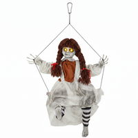HOMCOM - Fille effrayante animée suspendue sur balançoire 2,7 pi avec activation sonore tactile - multicoloure-Présente une fille effrayante assise sur une balançoire pour une décoration d'Halloween spectaculaire 