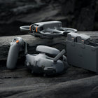 DJI - Avata 2 Fly More Combo avec trois batteries-Contenu de la boîte: 1 x DJI Avata 2, 1 x DJI RC Motion 3, 1 x Dragonne pour DJI RC Motion 3, 1 x DJI Goggles 3, 1 x Mousse de rembourrage pour DJI Goggles 3, 1 x Coussinet frontal supplémentaire pour DJI Goggles 3, 1 x Lentilles correctrices -2,0 D pour DJI Goggles 3 (paire), 1 x Câble USB-C OTG, 3 x Batteries de vol intelligentes DJI Avata 2, 2 x Hélices DJI Avata 2 (paire), 8 x Vis d’hélice DJI Avata 2, 1 x Tournevis, 1 x Protection de nacelle DJI Avata 2