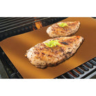 Gotham Steel - Barbecue et tapis de cuisson en cuivre - Ensemble de 3-Technologie ultra-antiadhésive : Obtenez des aliments plus sains, une libération facile des aliments et un nettoyage sans effort avec la technologie antiadhésive de Gotham Steel - Les tapis de gril Gotham Steel sont 100% antiadhésifs sans huiles ni beurres, garantissant qu’aucun aliment ou liquide ne collera à votre tapis pendant l’utilisation