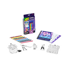 Crayola - Bloc d'activités de Colouriage et de dessin Les guerrières de la K-pop Crayola-Grâce au rangement intégré, tout le matériel reste bien rangé, ce qui en fait un ensemble idéal pour les voyages en voiture, les salles d'attente et les moments de détente après l'école