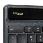 Targus - Clavier EcoSmart à récupération d'énergie durable-Contrairement aux sprays appliqués localement, ce clavier DefenseGuard est infusé d'additifs qui ne s'usent pas et ne se lavent pas