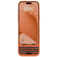 Clicks - Étui clavier pour iPhone 16 Pro - Spice-Tapez avec vitesse et précision sur un clavier conçu pour la sensation et la performance.