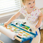 Melissa & Doug, Chevalet de table double face magnétique - Tableau blanc et tableau noir-3 ans et plus ; Paquet de 20,75" x 17,5" x 2,75" ; produit fabriqué avec des matériaux certifiés FSC qui soutiennent une foresterie responsable ; s'applique uniquement aux nouveaux inventaires (FSC C156584)