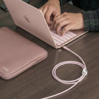 LOGiiX - Vibrance Neo Ensemble de housse avec câble USB-C vers USB-C - Rose-Câble USB PD tressé avec connecteurs anti-traction, prenant en charge une puissance allant jusqu’à 60 W