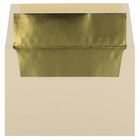 JAM Paper - Enveloppes d'invitation A8 doublées d'aluminium - 5,5 x 8,125 - écru avec feuille d'or - Paquet de 25-Ces enveloppes sont parfaites pour envoyer des invitations, des cartes de voeux, des RSVP, des cartes de remerciement, des cadeaux d'anniversaire, des remises de diplômes, des vacances et plus encore