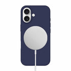 Blu Element - Étui Silicone MagSafe pour iPhone 17 - Marine-Bords surélevés pour protéger l'appareil photo et l'écran
