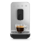 SMEG - Machine À Expresso Totally Automatique - Noir-Système de chauffage avec technologie Thermoblock. Il maintient l'eau à la température optimale pour préparer du café.
