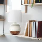 Simple Designs - Petite lampe de table du milieu du siècle - bois foncé et blanc-Abat-jour en tissu blanc