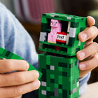 LEGO - Minecraft Le Creeper , Décoration sur le Thème du Jeu Vidéo et Jouet de Construction d’une Figurine d’Action -Cadeau Minecraft pour les enfants - Ce jouet de construction et de jeu LEGO est une idée de cadeau d’anniversaire, du temps des fêtes ou pour toute occasion pour les filles et les garçons de 10 ans et plus