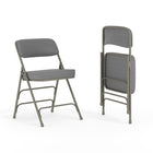 Chaise pliante HERCULES à triple entretoise et double charnière incurvée en tissu gris et métal gris-Conçu pour un usage commercial