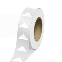 JAM Paper - Étiquettes extérieures résistantes aux intempéries - triangulaires - 1 1/4 x 2 1/2 - blanches - 125 étiquettes/rouleau-Couleur : Blanc lisse | Faites ressortir votre courrier avec des étiquettes d'adresse d'expédition colourées.