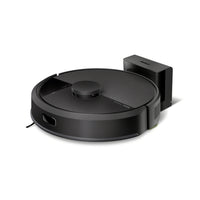 iRobot - Ensemble aspirateur et serpillière Roomba 105-Dévore la saleté d’une aspiration 70X plus puissante (Par rapport aux robots Roomba série 600) Le nettoyage en quatre étapes offre une aspiration 70X plus puissante (Par rapport aux robots Roomba série 600) et comprend une brosse multisurface et une brosse latérale qui délogent la saleté et la poussière, ainsi qu’une lingette en microfibre qui laisse les planchers propres et brillants