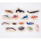 TickiT - Blocs de bois sur le thème de la vie marine - Lot de 15-Favoriser le langage descriptif: Apprenez-en plus sur la vie marine du monde entier. Utilisez ces images réalistes pour comparer et décrire les animaux