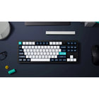 Keychron - Q3 Max RGB Wireless Mechanical Keyboard - Red Switch - TKL Layout with Knob - Carbon Black-Artisanat de précision : Fabriqué en aluminium 6063 grâce à l'usinage CNC et à 24 étapes de fabrication supplémentaires, le Q3 Max est une merveille métallique solide qui témoigne d'un artisanat méticuleux.