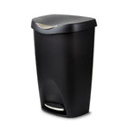 Umbra ââ‚¬â€œ Poubelle à pédale Brim, 50 litres, noir et nickel-La poubelle Brim est une version améliorée de votre poubelle à pédale, elle se distingue par son raffinement