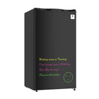 Arctic Chef - Réfrigérateur de 3,2 pi3 avec tableau effaçable à sec, avec marqueurs néon (ACFR326-BLACK)-Deux étagères intérieures pleine largeur offrent d'excellentes possibilités de rangement