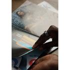 Ultrahuman - Ring Air - Taille 08 - Titane brut-L'Ultrahuman Ring fournit des informations détaillées sur toutes vos phases de sommeil — REM, sommeil profond, sommeil léger et éveil — ainsi que des étapes et des suggestions concrètes pour améliorer votre sommeil afin que vous soyez prêt pour la journée. Il suit également votre dette de sommeil, vous aidant à comprendre la qualité globale de votre sommeil et à identifier les aspects à améliorer. Optimisez votre repos et votre récupération grâce à des informa