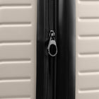 Bugatti - Valise d'enregistrement 25.50po à roulettes pivotantes de la collection Berlin - Crème-Intérieur organisé avec poches et sangles de maintien