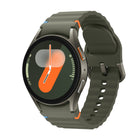 Samsung - Montre intelligente Bluetooth Galaxy Watch7 - 40 mm - Vert forêt-Équipée de notre processeur de montre intelligente le plus puissant à ce jour. Le nouveau processeur de 3 nm énergise votre routine quotidienne. Passez rapidement de la vérification de la météo au suivi de vos entraînements en un rien de temps. De plus, il optimise l’autonomie de la batterie pour une puissance durable, assurant que la montre Galaxy Watch7 suit votre rythme.
