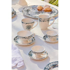 Casa Domani - Tasse sur pied Rosetta Antique Bleu 310 ml - Pack de 6-Les formes propres et arrondies sont mises en valeur par le motif toile de Jouy de fleurs et de vignes.