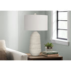 Monarch Specialties - Luminaire - 33 po H Lampe De Table - Abat-Jour Ivoire / Crème - Crème Céramique - Contemporain-Un interrupteur rotatif à 3 voies pratique compatible avec une seule ampoule d'une tension maximale de 100w/120v (non fournie), vous permettant de varier facilement l'éclairage en fonction de l'ambiance et de l'illumination souhaitées