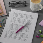 Parker - Stylo à bille Jotter Originals - fini blanc classique - pointe moyenne - encre bleue-Équipé de la recharge Quinkflow pour stylo à bille pour un flux d’encre optimal et une expérience d’écriture fluide; pointe moyenne; aussi compatible avec les recharges d’encre en gel Parker