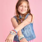 Next Style - DIY Bracelets de l’amitié, Midnights -Avec plus de 700 perles différentes, de lettres marquées de l’alphabet phosphorescentes à des perles argentées en forme d’étoile et d’autres qui étincellent comme des boules disco, les possibilités de mélanger et panacher sont infinies!