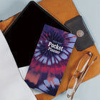 DateWorks - Planificateur de poche mensuel 2026-2027 - 3,5 po x 6,5 po - Tie Dye - Anglais-100% sans plastique