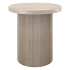 Hudson&Canal - Table d'appoint ronde cannelée Isa de 56 cm de large, couleur blanc aulne-La table est fabriquée en MDF de haute qualité avec une finition aspect bois blanc aulne
