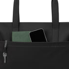 Samsonite - Companion Fourre-tout 15 po - noir-La pochette de rangement avant comprend un porte-clés pour fixer et organiser vos effets personnels