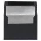 JAM Paper - Enveloppes d'invitation A7 doublées d'aluminium - 5,25 x 7,25 - lin noir avec feuille d'argent - Paquet de 25-Nos enveloppes sont fabriquées à partir de 30 % de papier recyclé de 32 lb et comportent une fermeture à rabat droit en gomme avec une finition en lin