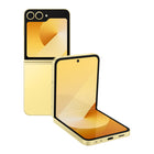 Samsung - Galaxy Z Flip6 - 256 Go - Jaune - Bell et Virgin Plus-La fonctionnalité AI Flex Zoom vous permet de cadrer automatiquement votre photo. Vous prenez un égoportrait à votre point de repère préféré? Ou une photo de groupe avec vos amis et votre famille? Vous pourrez inclure tout le monde dans une seule photo. Zoomez pour obtenir une photo parfaitement encadrée