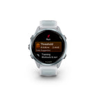 Garmin - Forerunner 570 - 42 mm, aluminium bleu nuage avec bracelet translucide Whitestone/bleu nuage-PRÉPARATION À L'ENTRAÎNEMENT - Dès votre réveil, obtenez un score de préparation basé sur la qualité de votre sommeil, votre récupération, votre charge d'entraînement et plus encore, afin que vous puissiez déterminer si c'est une bonne journée pour vous donner à fond ou pour vous détendre.