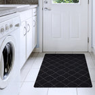 Korhani Studio - Tapis utilitaire lavable et séchable - 3 pi x 4 pi - noir-Les dimensions de 3 pi x 4 pi offrent une excellente couverture pour les entrées et les espaces de travail