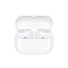 Samsung - Oreillettes Galaxy Buds3 Pro – Blanc-Éliminez les barrières linguistiques en un clin d’œil. Grâce à Galaxy AI, comprenez le monde comme jamais auparavant. Visualisez la traduction sur votre téléphone intelligent Samsung Galaxy, tout en écoutant votre conversation interprétée en temps réel par vos oreillettes Galaxy Buds3 Pro. Découvrez ce que signifie être véritablement libéré des barrières linguistiques. 