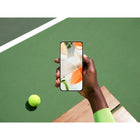 Google - Pixel 9 - 128 Go - Noir volcanique - Bell et Virgin Plus-Réinventez vos photos directement sur votre téléphone : L'Éditeur magique dans Google Photos aide à faciliter les retouches complexes. En quelques touchers, l'IA peut modifier l'arrière-plan, déplacer des objets et plus encore.