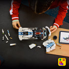LEGO - Technic La voiture de sport Dodge Viper GTS-R-Découvrez la gamme d’ensembles LEGO Technic (vendus séparément) pour plus d’amusement