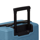Bugatti Valise de cabine à coque rigide 21.50po de la collection Stockholm - Bleu Glacier-Roues pivotantes doubles à 360 degrés pour un roulement fluide et silencieux (8 roues).
