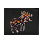 Oscardo - Portefeuille à deux volets Moose de John Rombough-Designs d’art autochtone authentiques - Présente des designs d’art autochtone authentiques créés par des artistes des Premières Nations, inuits et métis de partout au Canada