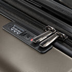 Ricardo Beverly Hills - Montecito 2.0 Moyen Valise Rigide de 25 po  - port USB - Graphite-Sangles de compression ajustables - Aident à maintenir les articles en place et à réduire les déplacements pendant le voyage