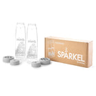 Sparkel - Bouteille d'eau Premium-Les Ingrédients Sont Étincelés Dans La Bouteille - Laissez la pression infuser le goût des vrais ingrédients. Tous les ingrédients sont gazéifiés dans la bouteille. La bouteille reste scellée jusqu'à son ouverture, les bouteilles Spärkel ne se dépressurisent pas une fois le cycle terminé, ce qui signifie qu'aucune carbonatation n'est perdue. Préparez plusieurs recettes pour satisfaire votre prochaine envie.